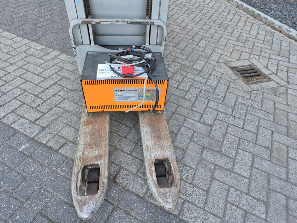 Carrello elevatore elettrico STILL EXD-S20 stacker