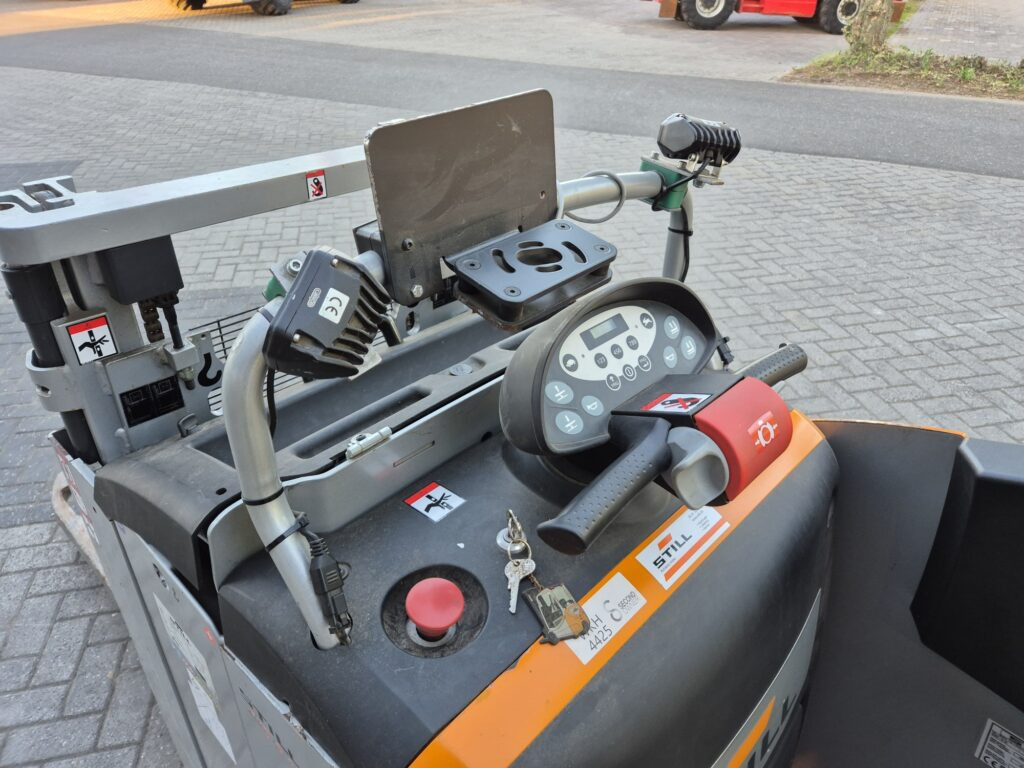 Carrello elevatore elettrico STILL EXD-S20 stacker