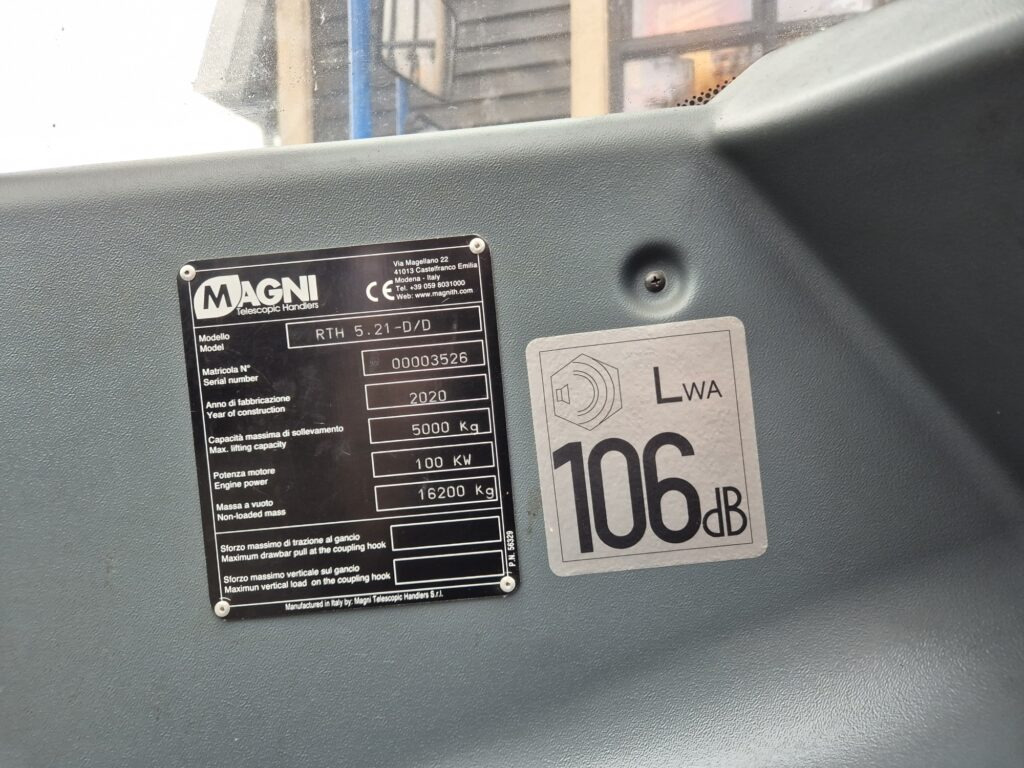 Sollevatore telescopico MAGNI RTH 5.21