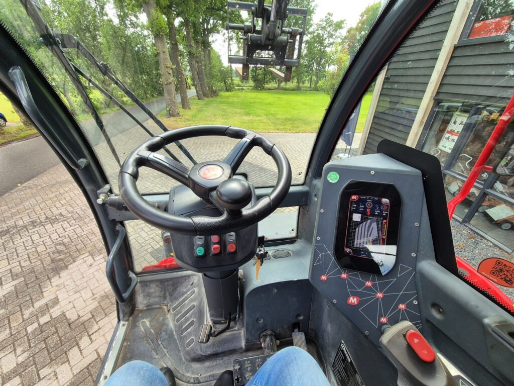 Sollevatore telescopico MAGNI RTH 5.21 D/D