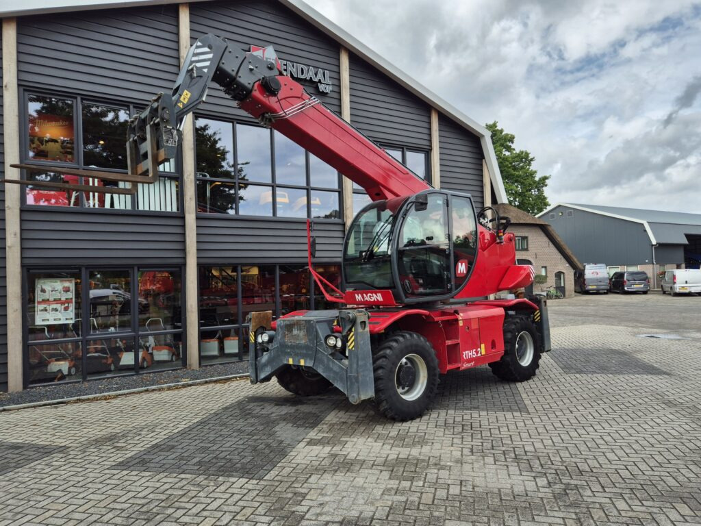 Sollevatore telescopico MAGNI RTH 5.23