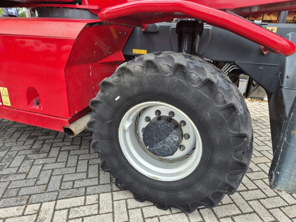 Sollevatore telescopico MAGNI RTH 5.23