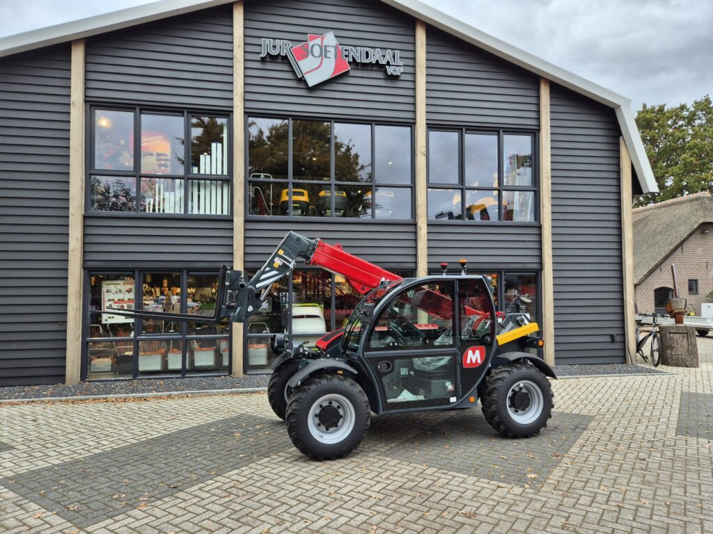 Sollevatore telescopico MAGNI TH 3.6