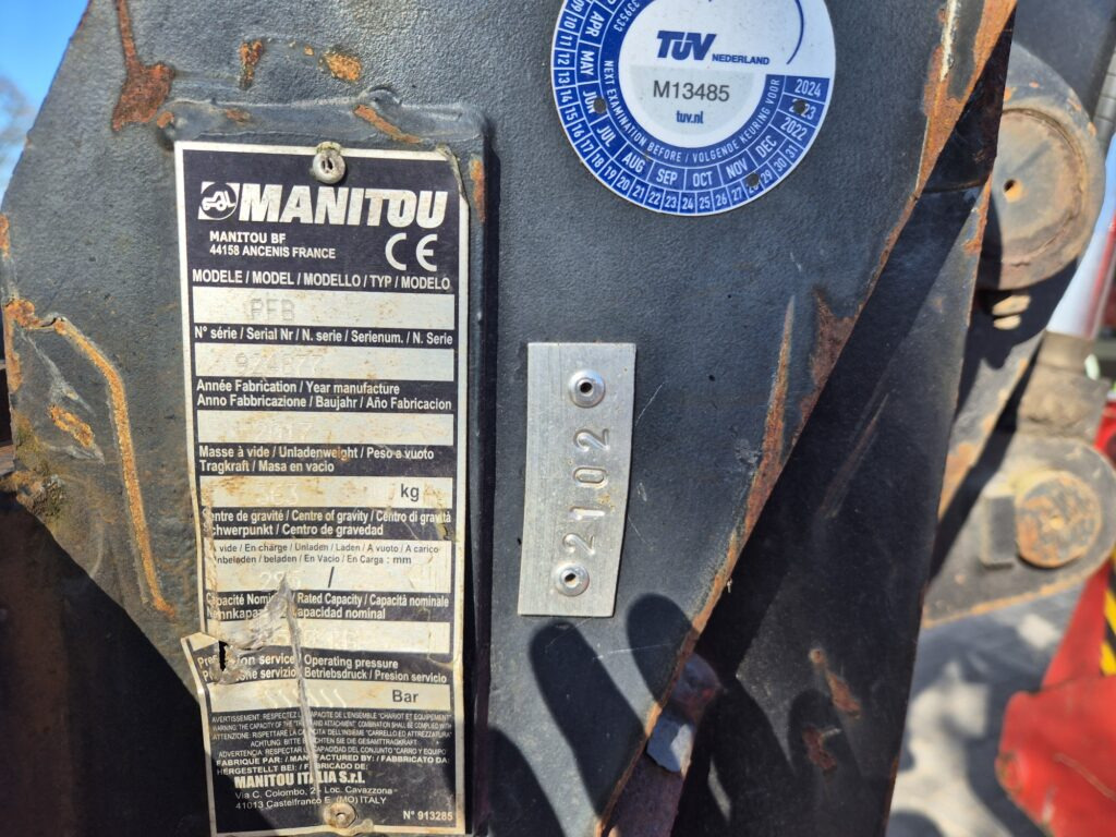 Sollevatore telescopico MANITOU MRT 1840 easy