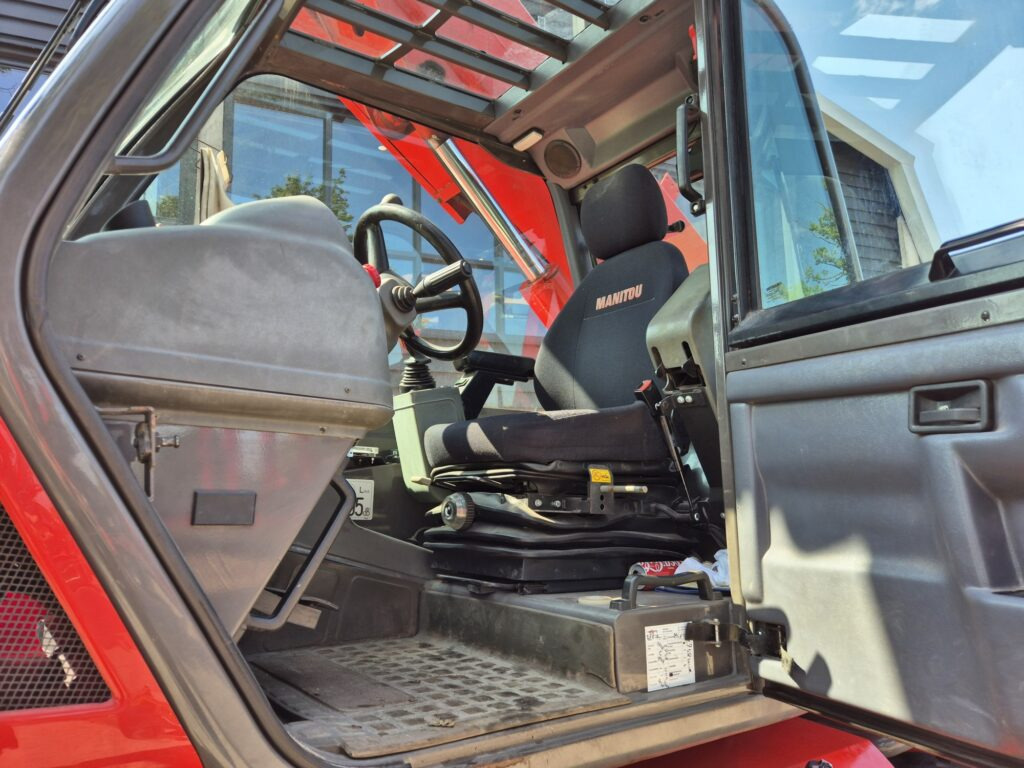 Sollevatore telescopico MANITOU MRT 1840 easy