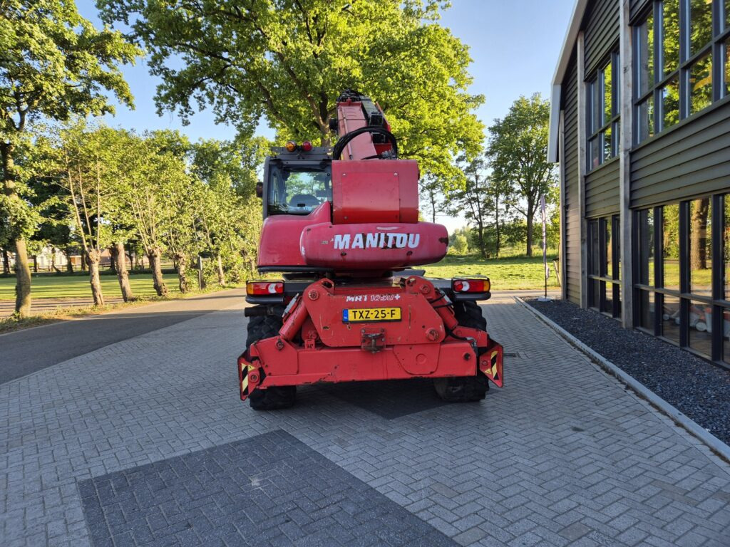 Sollevatore telescopico MANITOU MRT 1850+ privilege