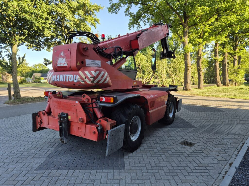 Sollevatore telescopico MANITOU MRT 2150 M-series