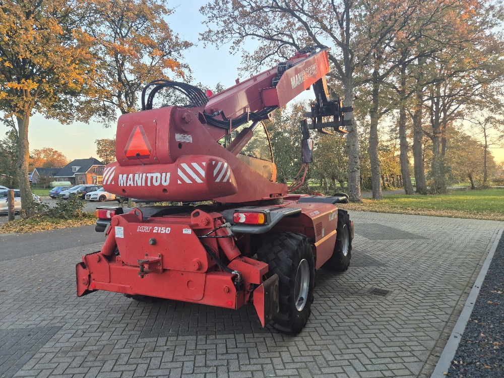 Sollevatore telescopico MANITOU MRT 2150 privilege