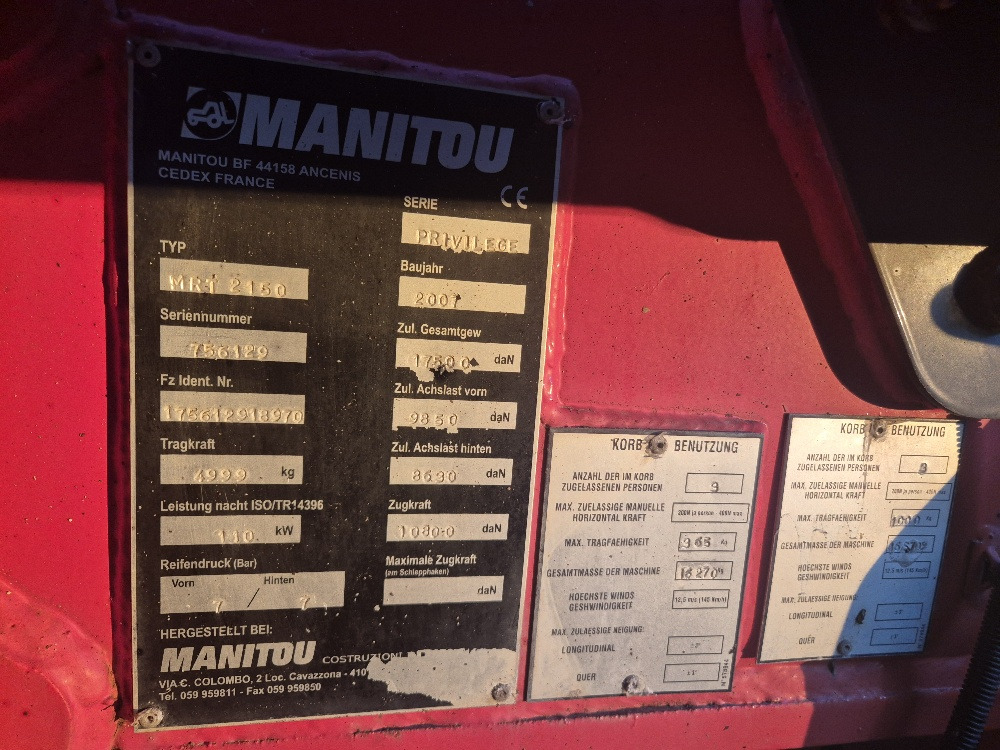 Sollevatore telescopico MANITOU MRT 2150 privilege