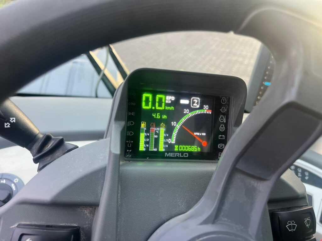 Sollevatore telescopico MERLO 65.9 TF