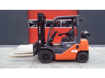 Carrello elevatore Toyota 02-8FG20F