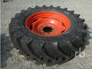 Pirelli TM800 - Cerchi e pneumatici