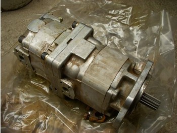 Komatsu (54) pump for transmission - Getriebepumpe - Ricambi
