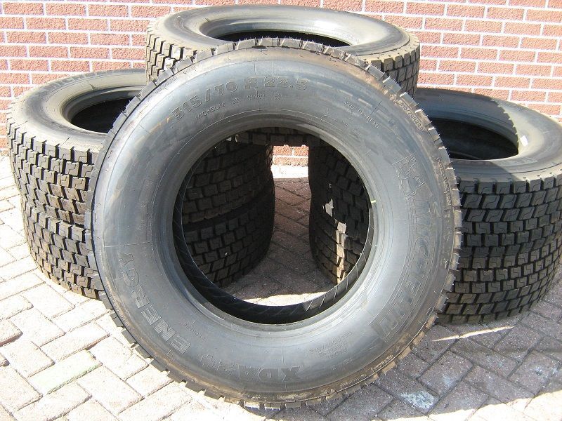 Pneumatico per Camion Michelin 315/70R22.5: foto 2