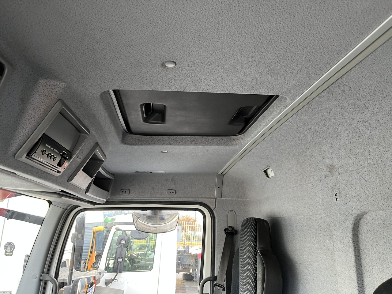 Cabina e interni per Camion SHORT CAB COMPLETE ATEGO 3: foto 10