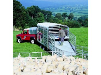 Ifor Williams TA510 - Rimorchio trasporto bestiame