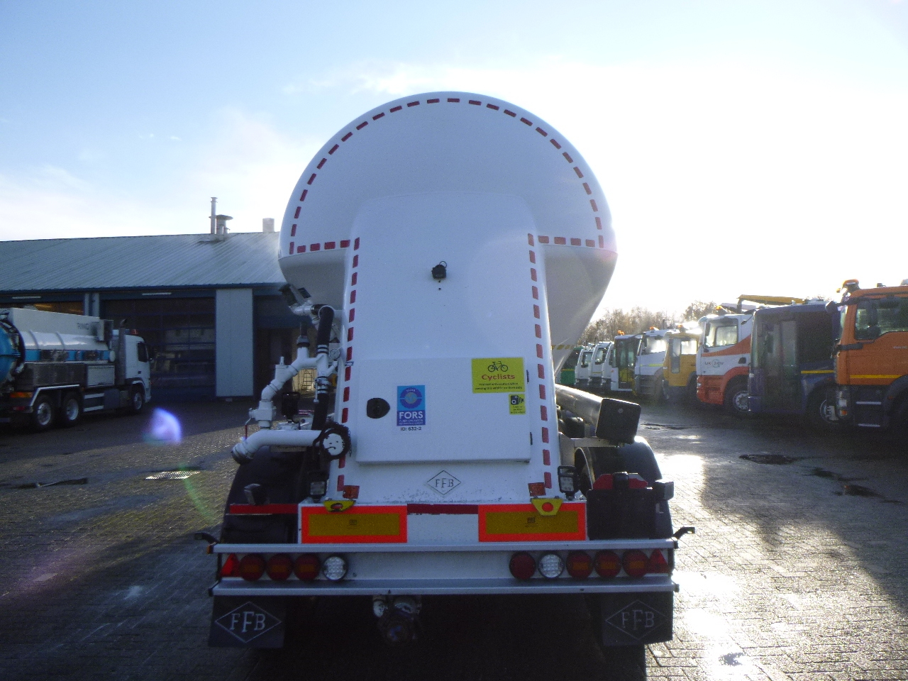 Semirimorchio cisterna per il trasporto di farina Feldbinder Powder tank alu 36 m3 / 1 comp: foto 5