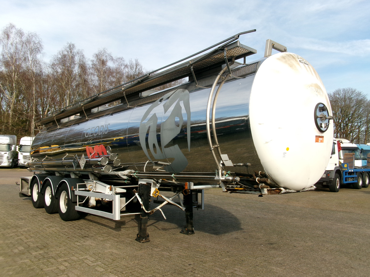 Semirimorchio cisterna per il trasporto di prodotti chimici Magyar Chemical tank inox 29.8 m3 / 1 comp: foto 2