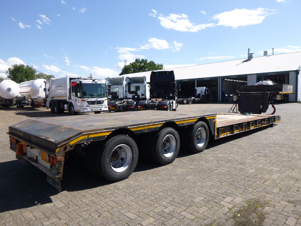 Semirimorchio pianale ribassato Nooteboom 3-axle lowbed trailer 33 t / extendable 8.5 m: foto 4