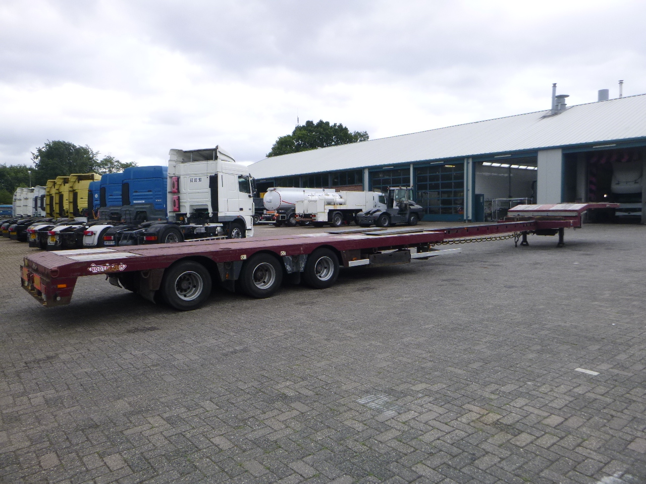 Semirimorchio pianale ribassato Nooteboom 3-axle semi-lowbed trailer extendable 14.5 m + ramps: foto 4