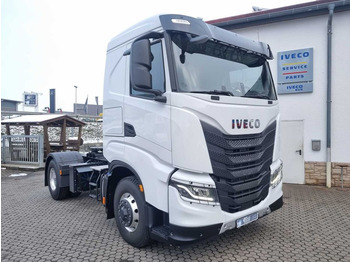 Trattore stradale IVECO X-WAY