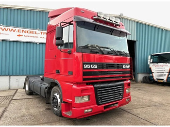 Trattore stradale DAF 95.430 XF SPACECAB (EURO 2 / ZF16 MANUAL GEARBOX / ROOFSPOILER / RVS-HIGHBAR / ETC.): foto 5
