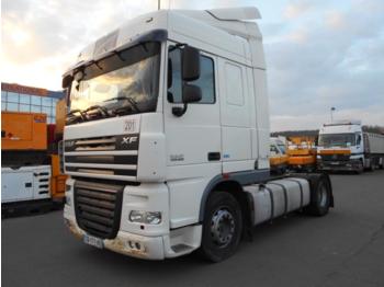 Trattore stradale DAF XF105 460: foto 1