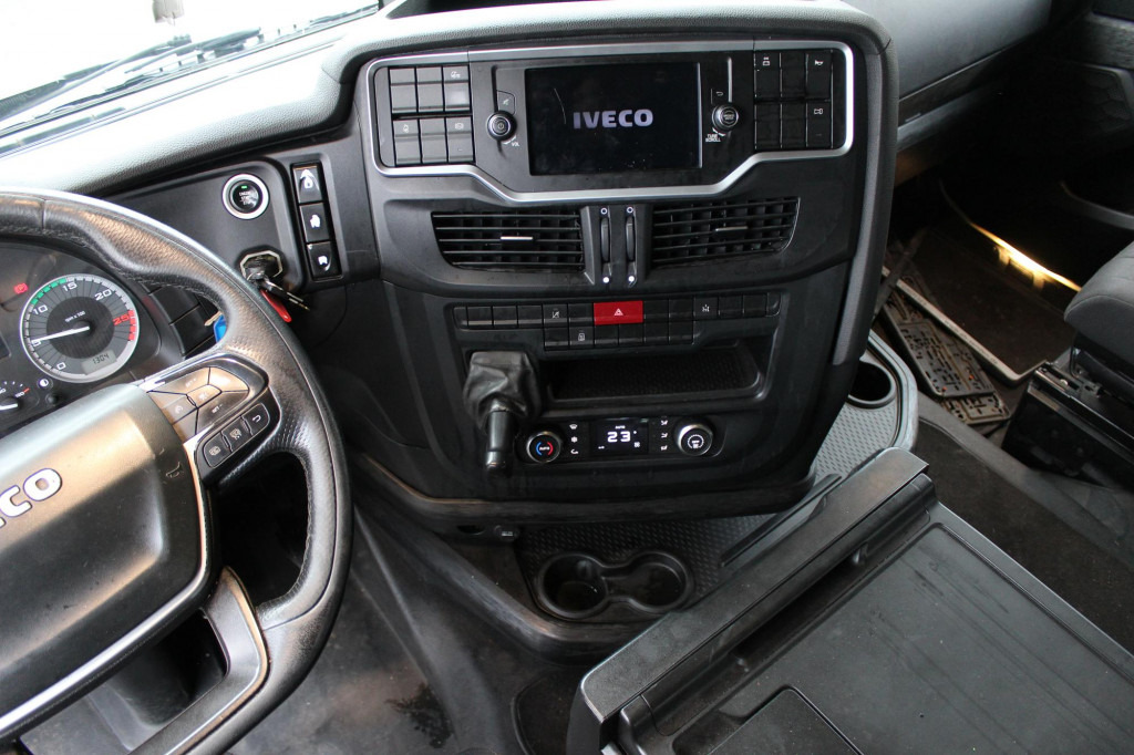 Trattore stradale Iveco S-Way 510 Retarder Standklima Navi Kühlbox