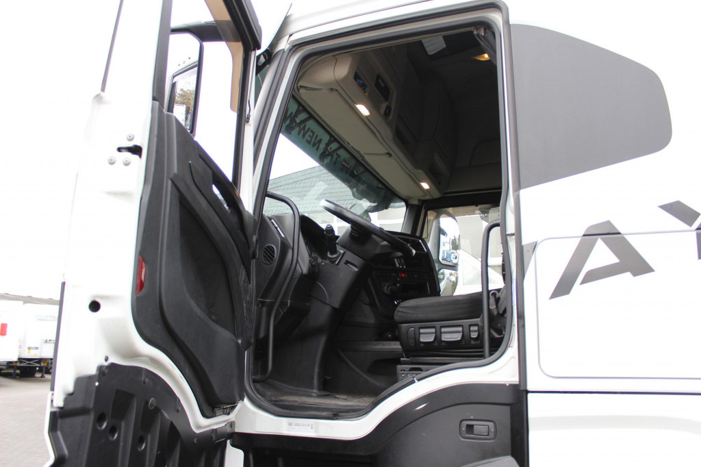Trattore stradale Iveco S-Way 510 Retarder Standklima Navi Kühlbox