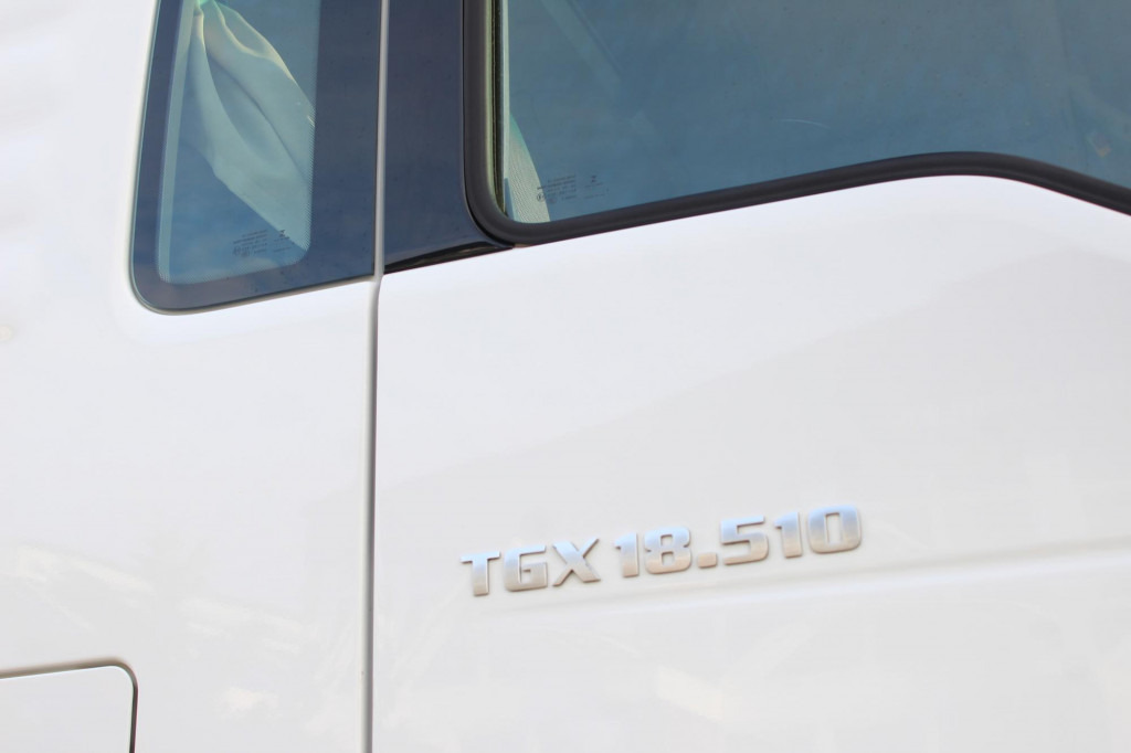 Trattore stradale MAN TGX 18.510 E6 XXL Retarder Kühlbox Navi VIN: LP