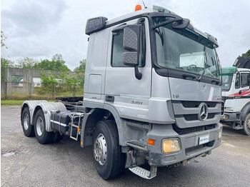 Trattore stradale Mercedes-Benz Actros 3351: foto 1
