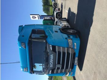 Trattore stradale SCANIA R450