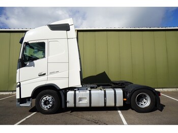 Trattore stradale Volvo FH 420 EURO 6 GLOBETROTTER