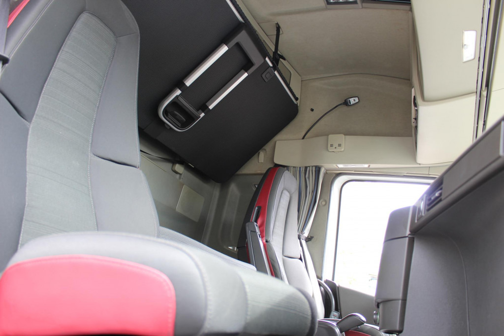 Trattore stradale Volvo FH 460 E6 Globetrotter   2 Tanks   i-Park Cool