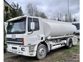Camion cisterna DAF CF 75