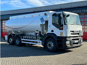 Camion cisterna IVECO Stralis