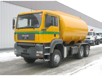 Camion cisterna MAN TGA 26.430