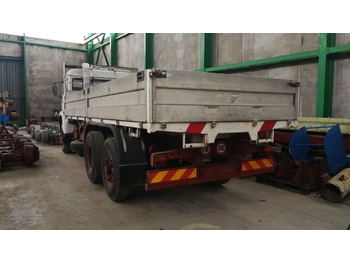 Iveco 190.26 RHD - Autocarro con pianale/ Cassone fisso: foto 1