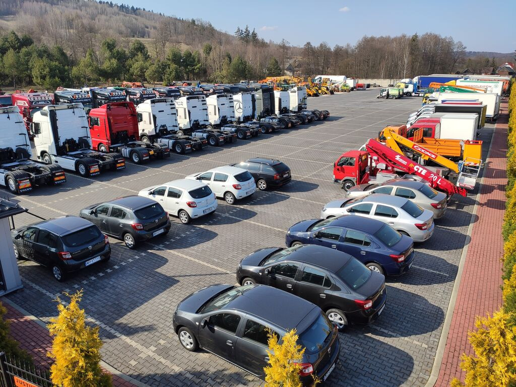 DUETDUDA - Macchine da cantiere CASE undefined: foto 16