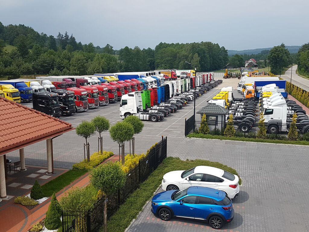 DUETDUDA - Macchine da cantiere CASE undefined: foto 18