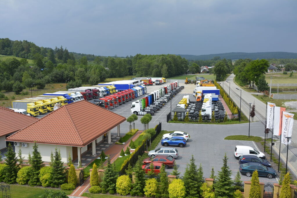 DUETDUDA - Macchine da cantiere CASE undefined: foto 3