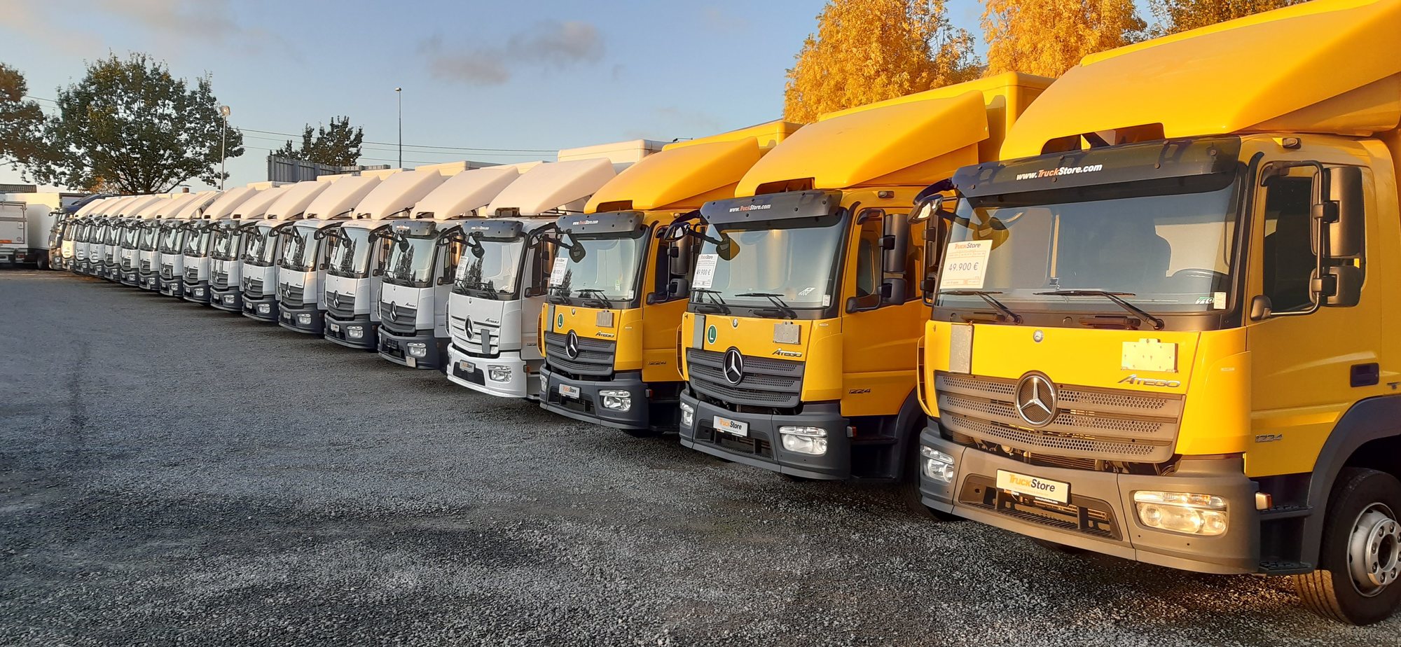 TruckStore Brussels - Furgoni MERCEDES-BENZ undefined: foto 1
