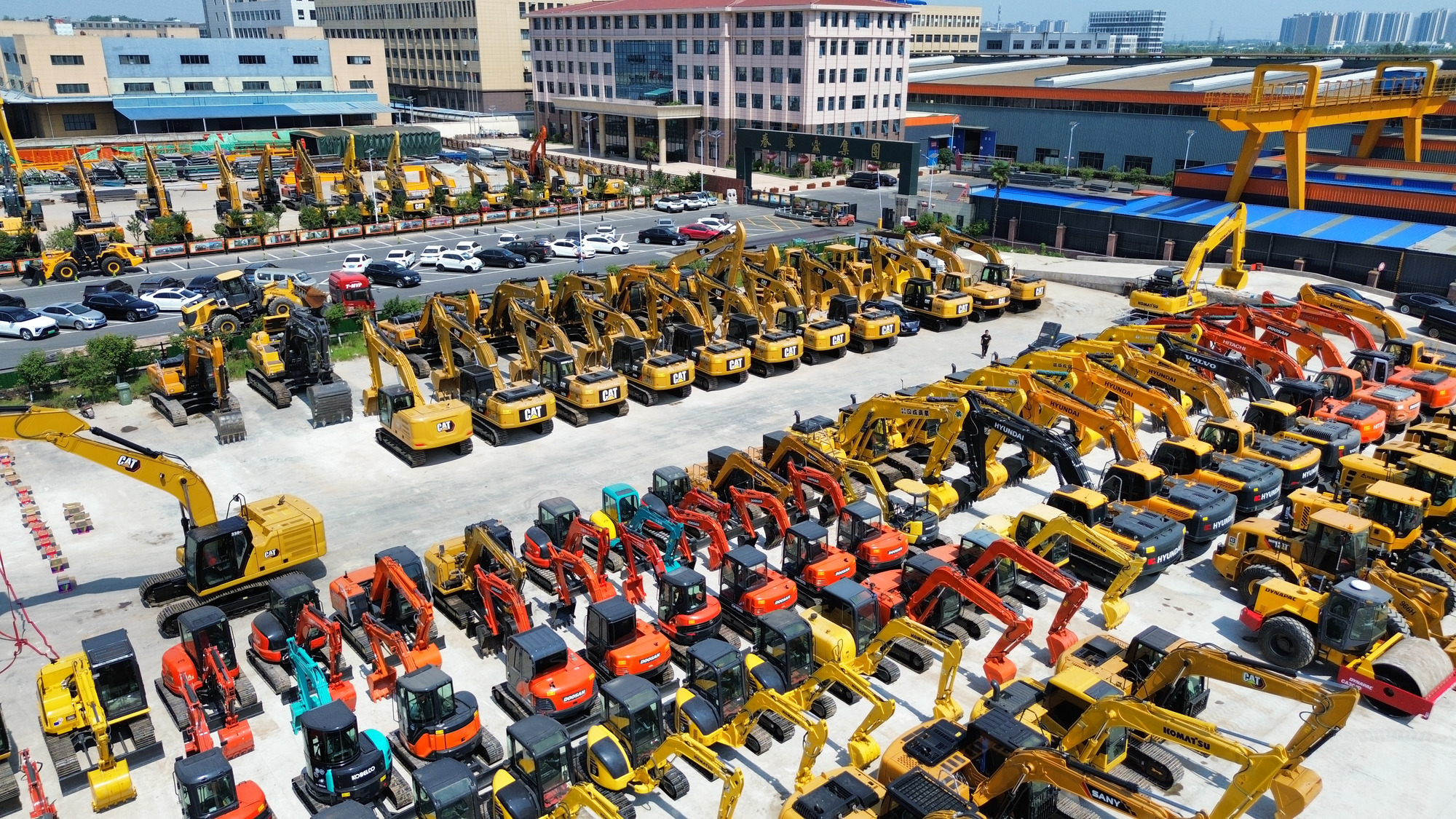 Toaks International Trading Company - Macchine da cantiere LIUGONG - diesel undefined: foto 3