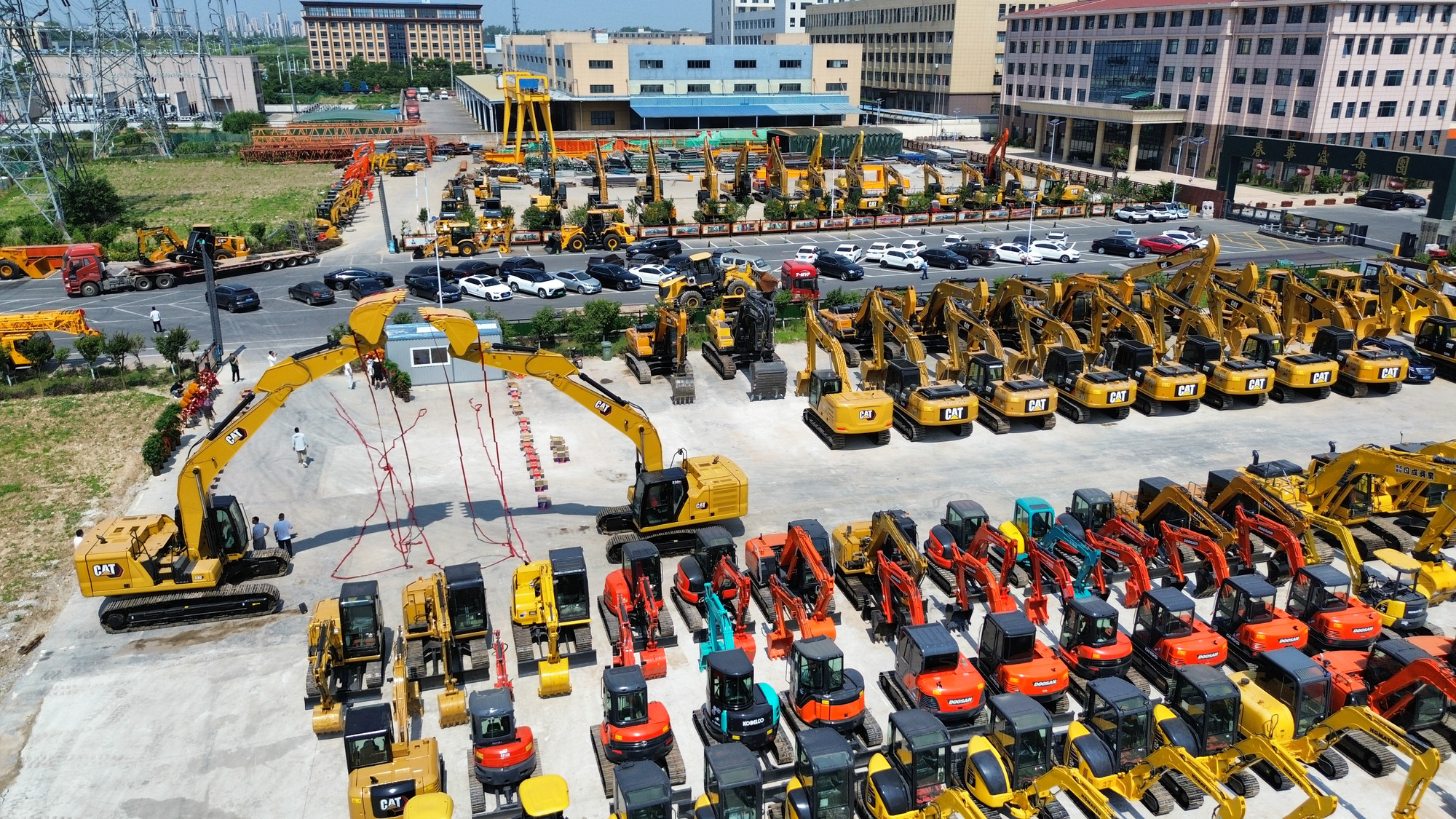 Toaks International Trading Company - Macchine da cantiere LIUGONG - diesel undefined: foto 1