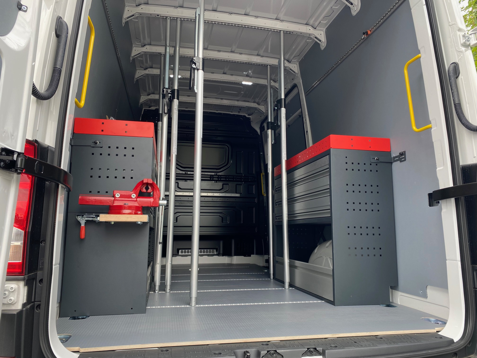 Silvio Behnke Kfz Handel und Vermietung GmbH - Veicoli da vendere undefined: foto 5