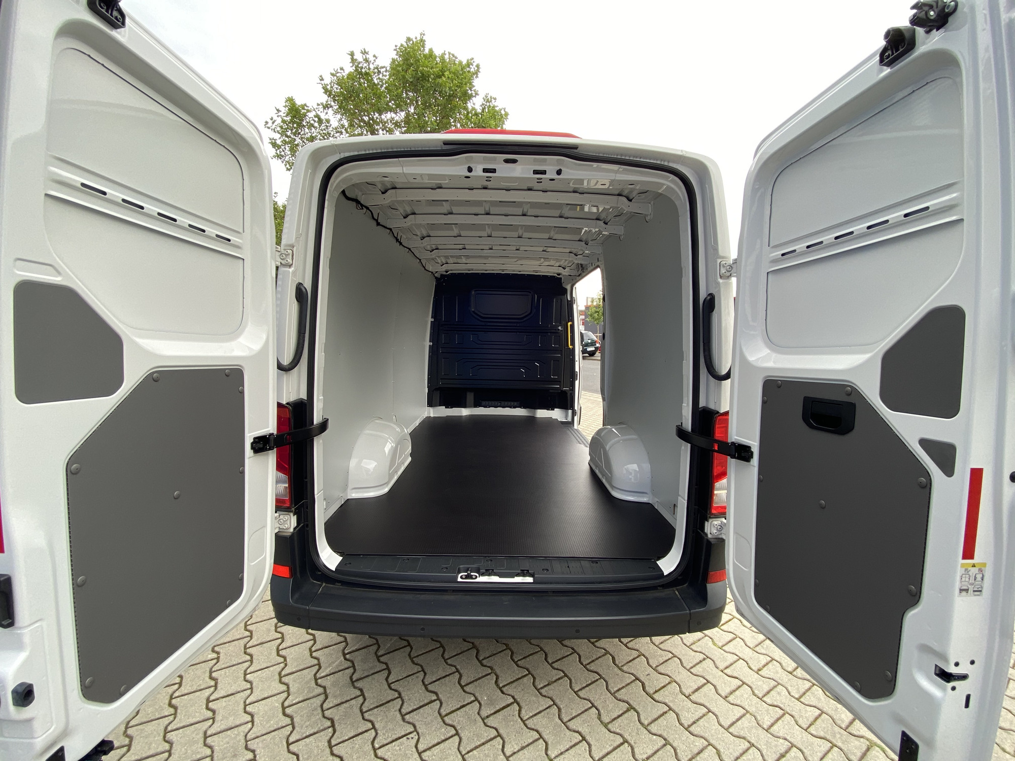 Silvio Behnke Kfz Handel und Vermietung GmbH - Veicoli da vendere undefined: foto 4