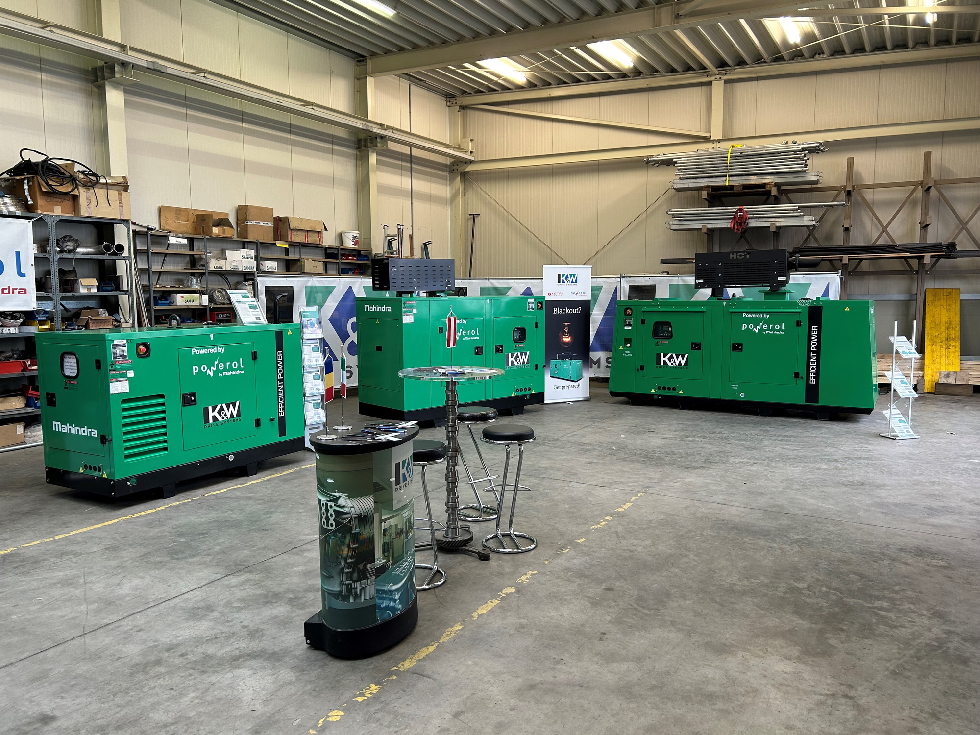 K&W Drive Systems - Veicoli da vendere undefined: foto 1