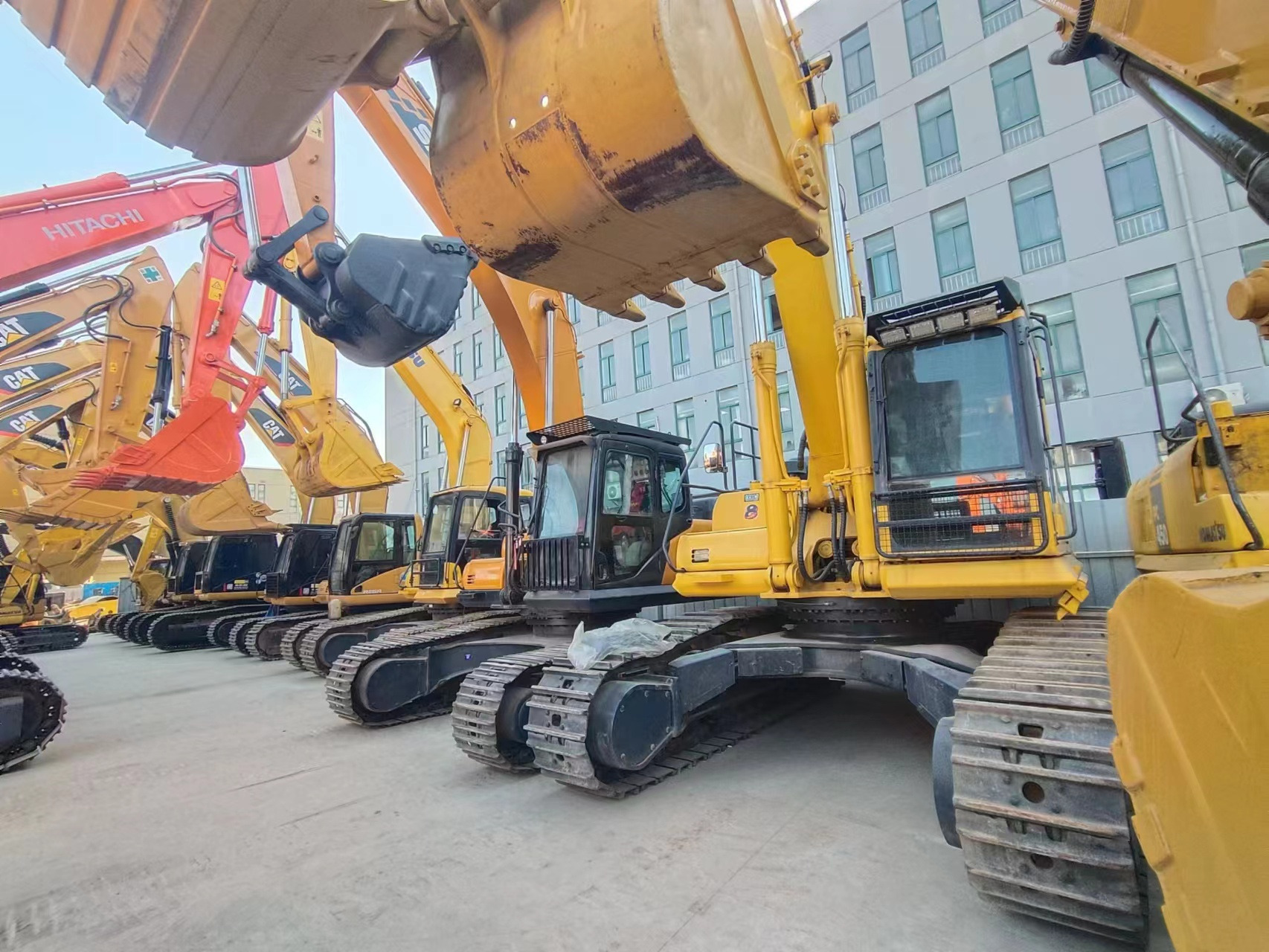 OUTONG MACHINERY LIMITED - Veicoli da vendere undefined: foto 1