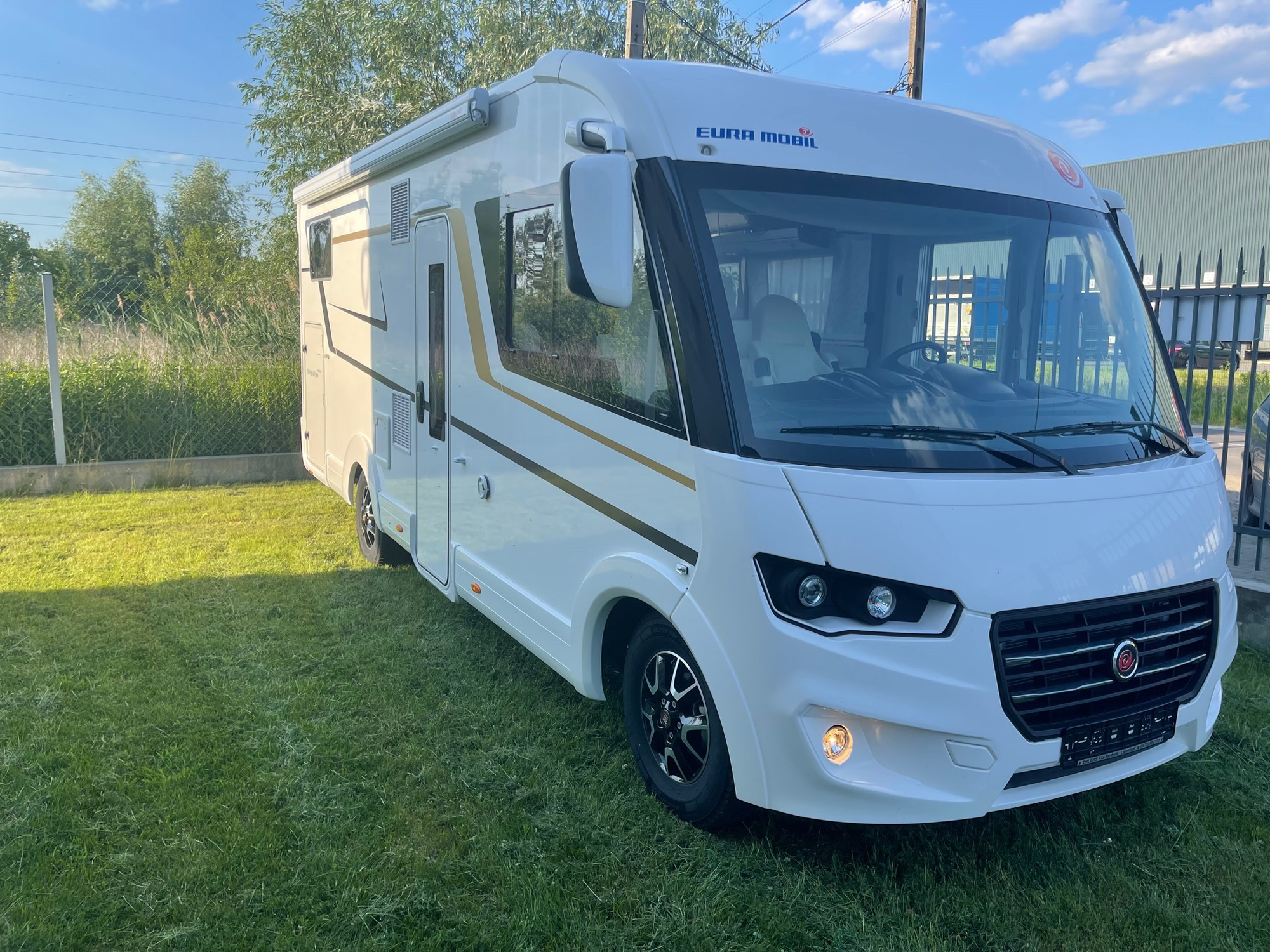 2 AP SPÓŁKA Z OGRANICZONĄ ODPOWIEDZIALNOŚCIĄ - Camper - nuovo, Euro 6, cambio: manuale undefined: foto 3