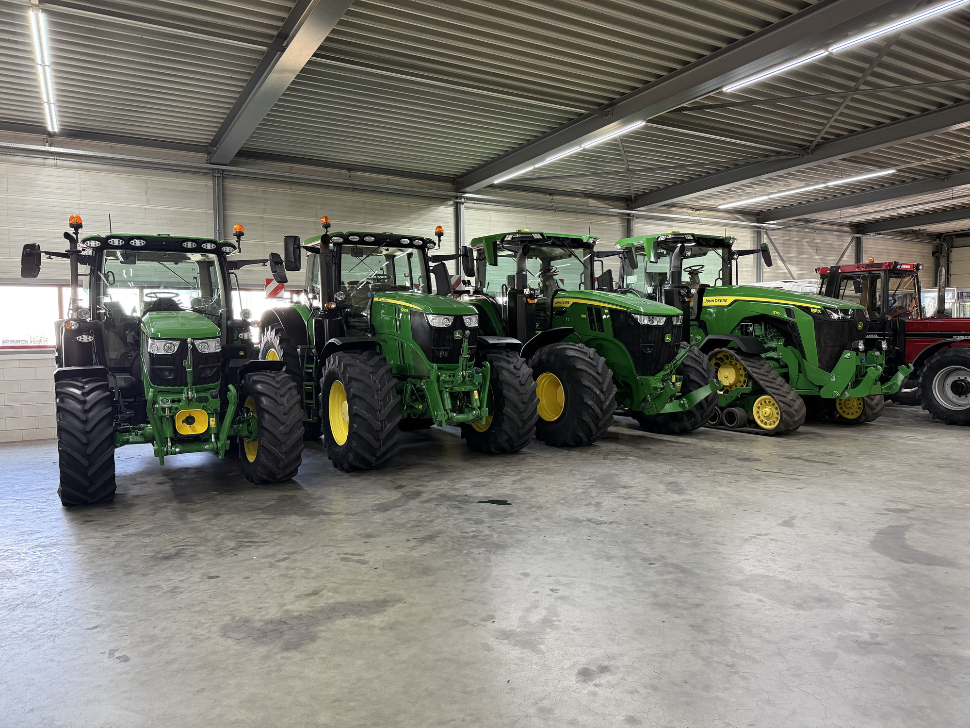 Campo Machinery BV - Veicoli da vendere undefined: foto 2